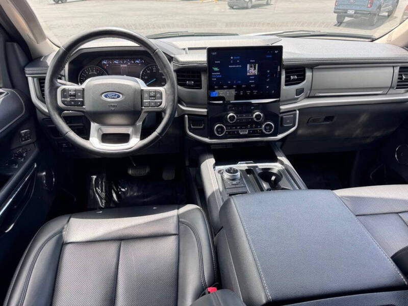 2024 Ford Expedition MAX XLT