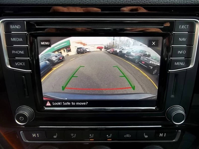 2017 Volkswagen Jetta 1.8T SEL Premium