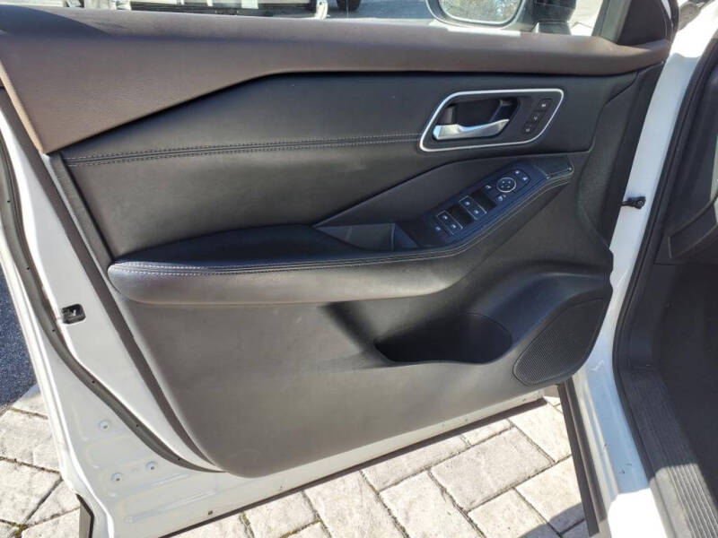 2021 Nissan Rogue SL