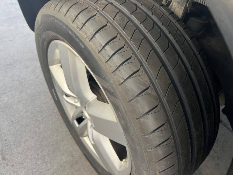 2014 Volkswagen Touareg TDI Lux