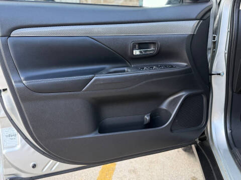 2020 Mitsubishi Outlander SEL