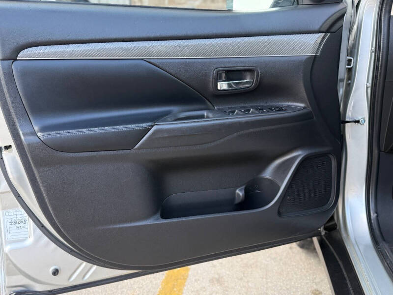 2020 Mitsubishi Outlander SEL