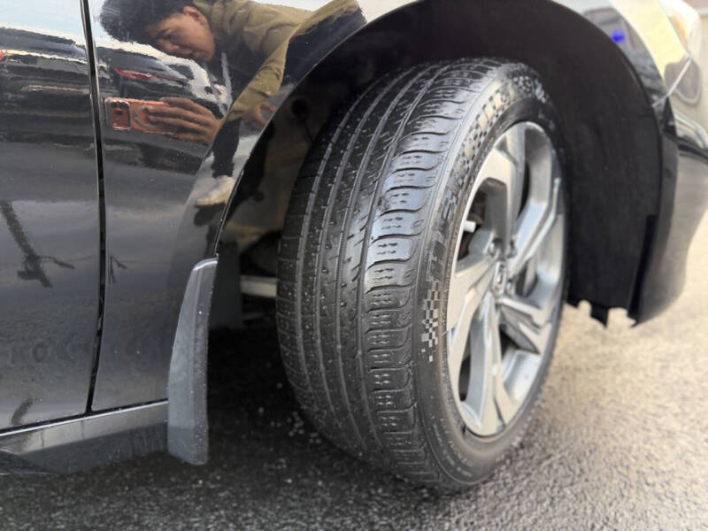 2018 Honda Accord EX-L w/Navi