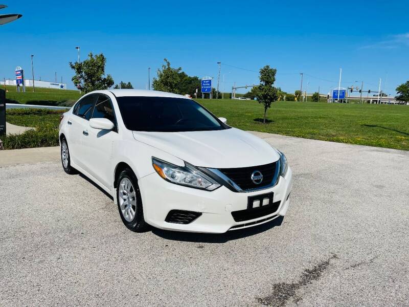 2016 Nissan Altima for sale at Airport Motors of St Francis LLC in Saint Francis WI