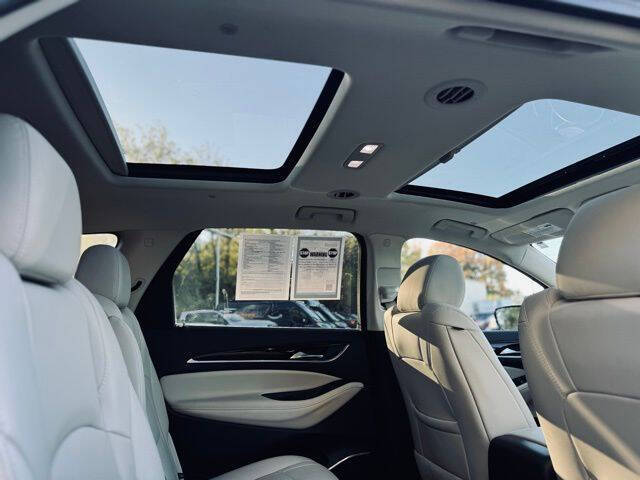 2023 Buick Enclave Essence