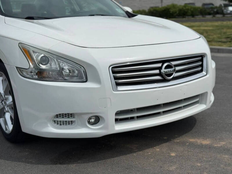 2012 Nissan Maxima