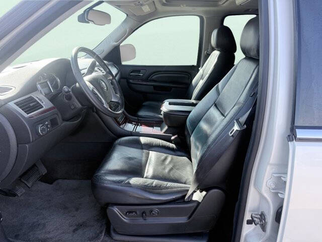 2012 Cadillac Escalade Luxury