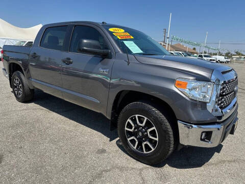 2017 Toyota Tundra SR5