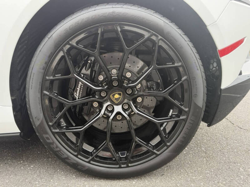 2024 Lamborghini Huracan EVO Spyder