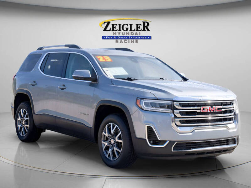2023 GMC Acadia SLT
