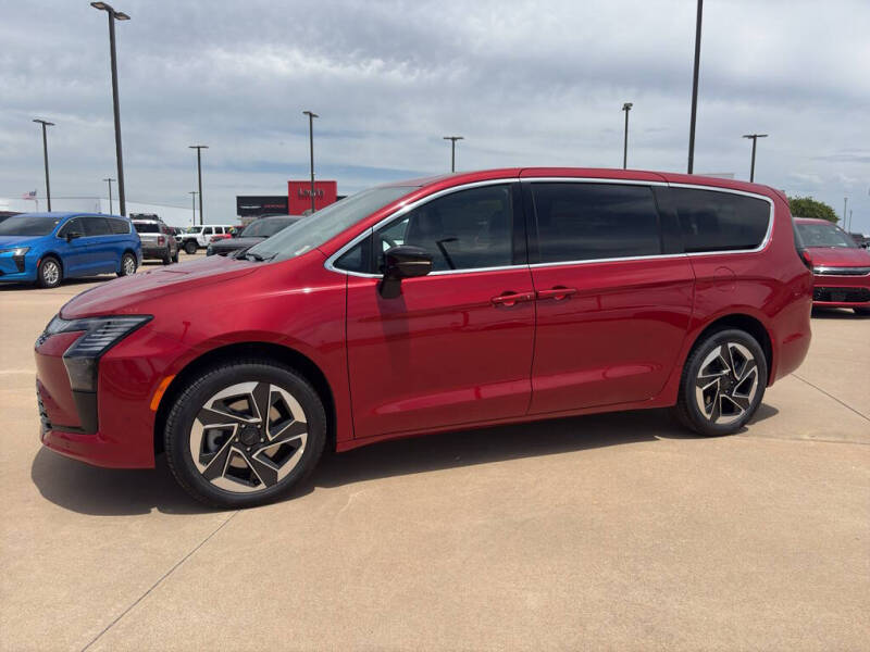 2027 Chrysler Pacifica Limited