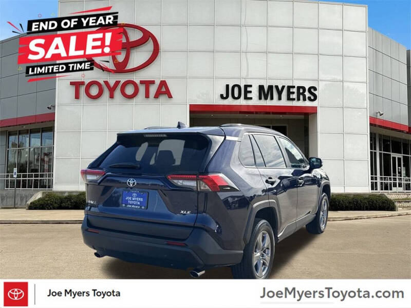 2024 Toyota RAV4 XLE