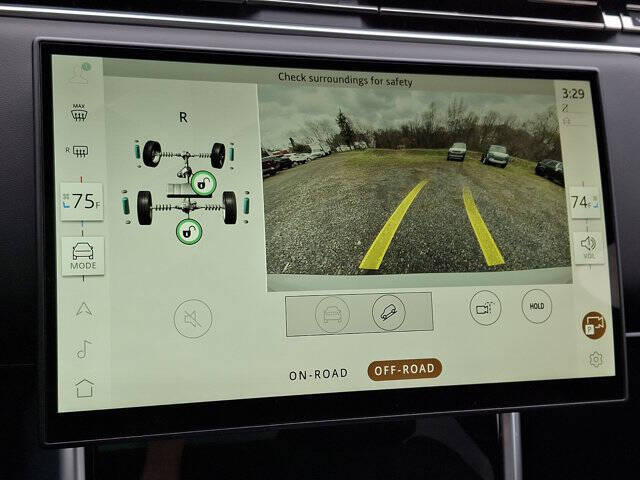 2025 Land Rover Range Rover P550e SE