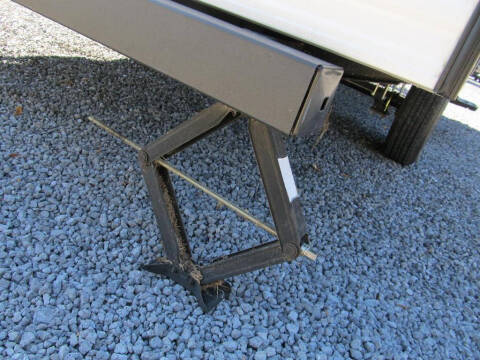 2024 Coleman CM17r24