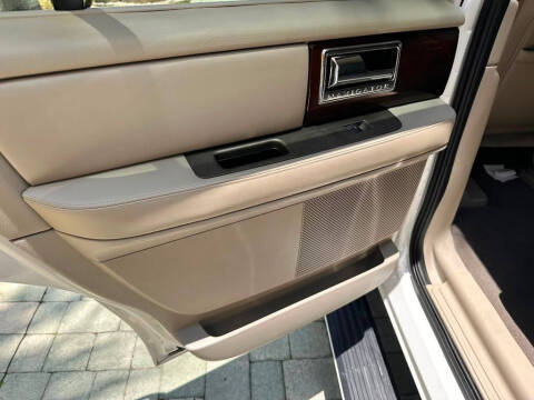 2014 Lincoln Navigator