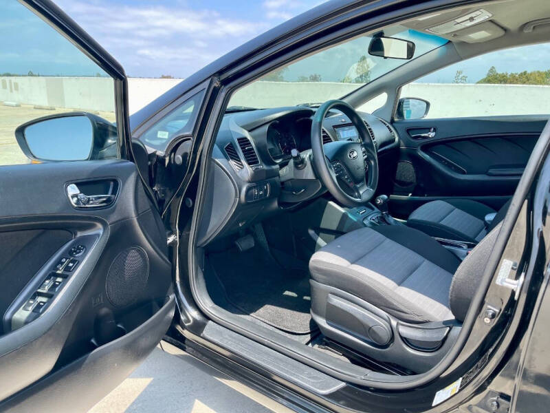 2016 Kia Forte5 LX