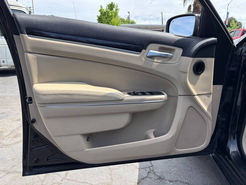 2013 Chrysler 300