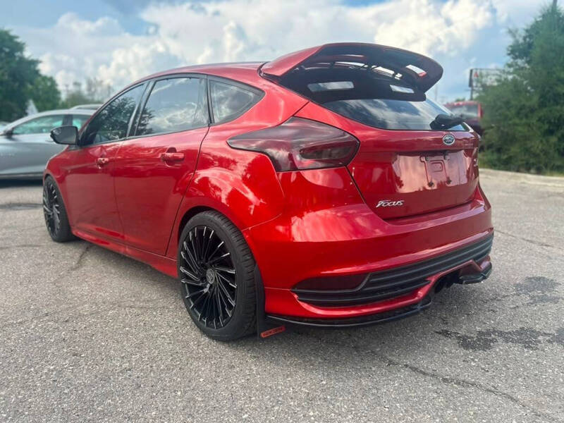 2018 Ford Focus ST