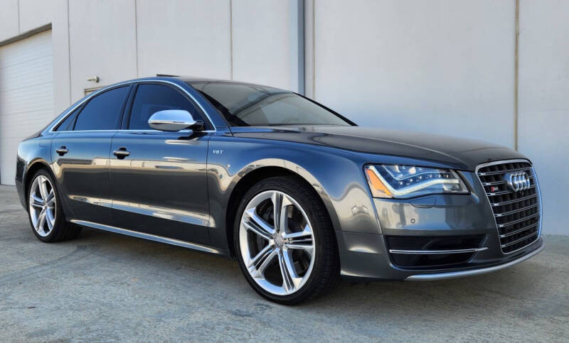 2013 Audi S8 4.0T quattro