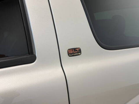 2005 GMC Yukon XL 2500 SLT