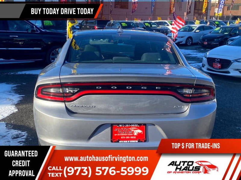 2015 Dodge Charger SXT