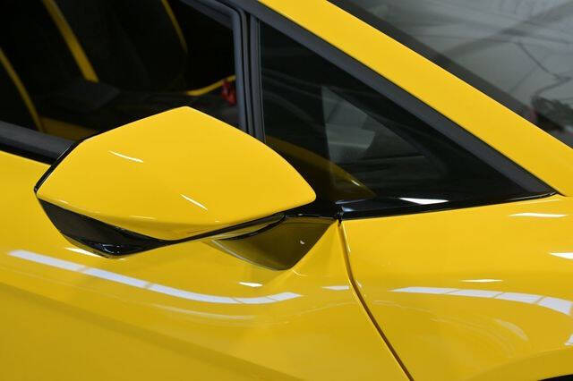 2024 Lamborghini Revuelto