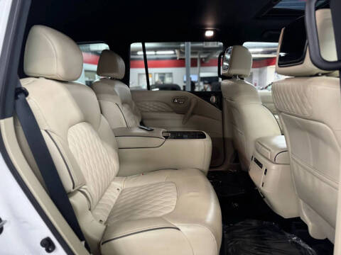 2023 Infiniti QX80 Sensory