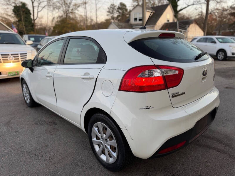 2013 Kia Rio 5-Door LX