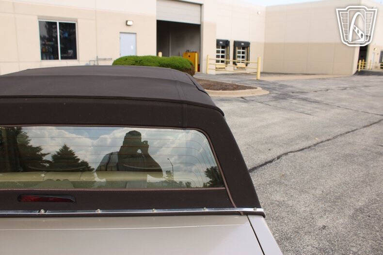 1989 Chrysler New Yorker Salon