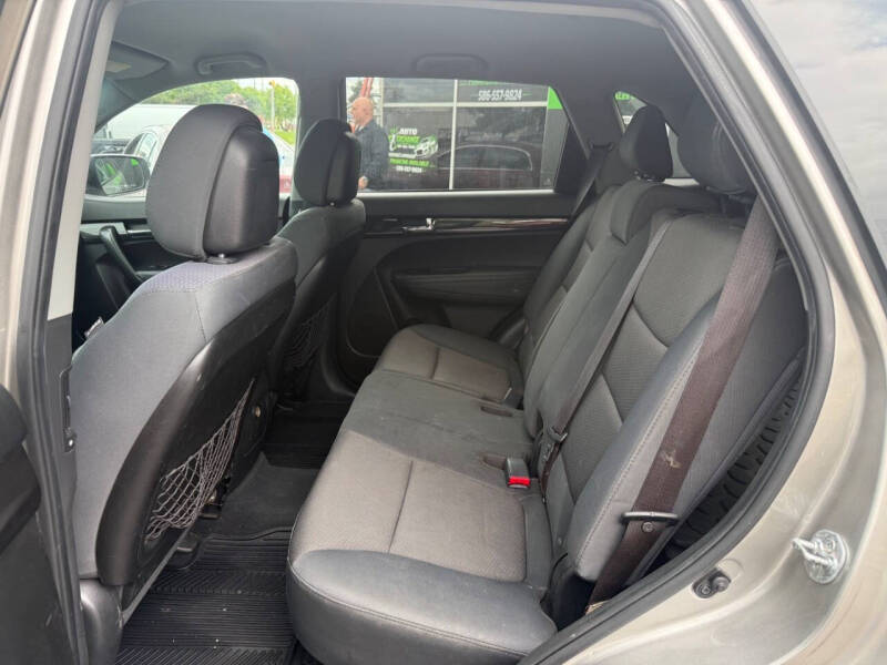 2013 Kia Sorento LX