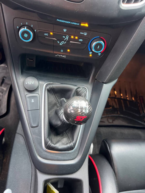 2018 Ford Focus ST