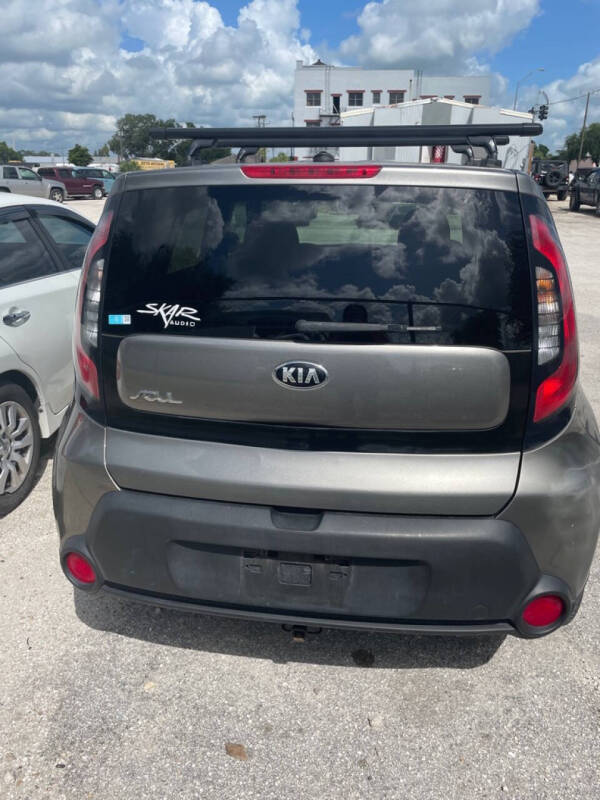 2015 Kia Soul +