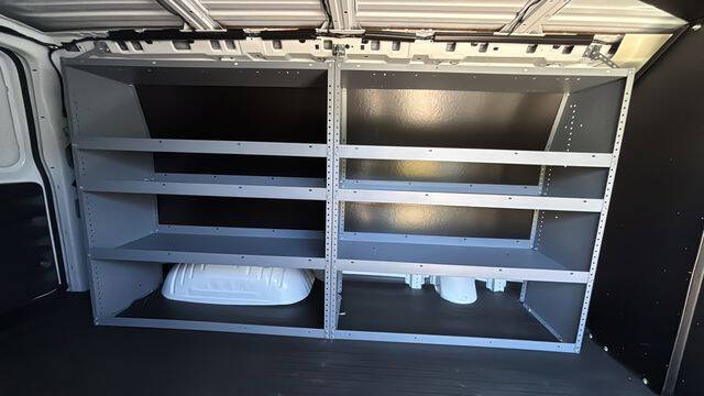 2025 Chevrolet Express 2500