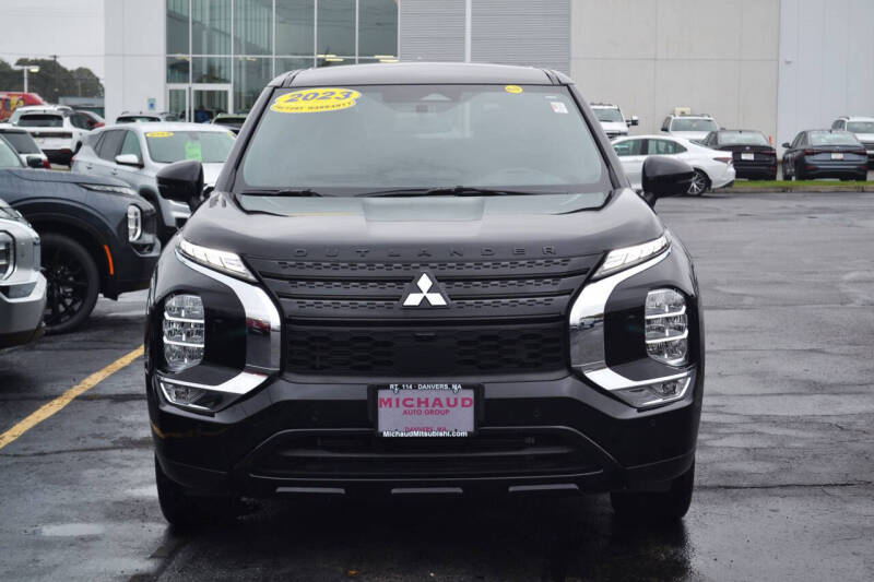 2023 Mitsubishi Outlander Black Edition