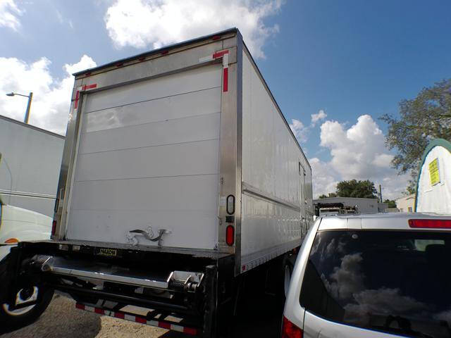 2015 Freightliner M2 106