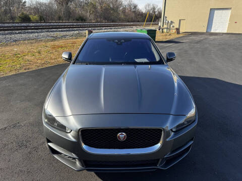 2017 Jaguar XE 25t Premium