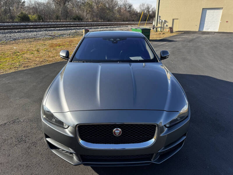 2017 Jaguar XE 25t Premium