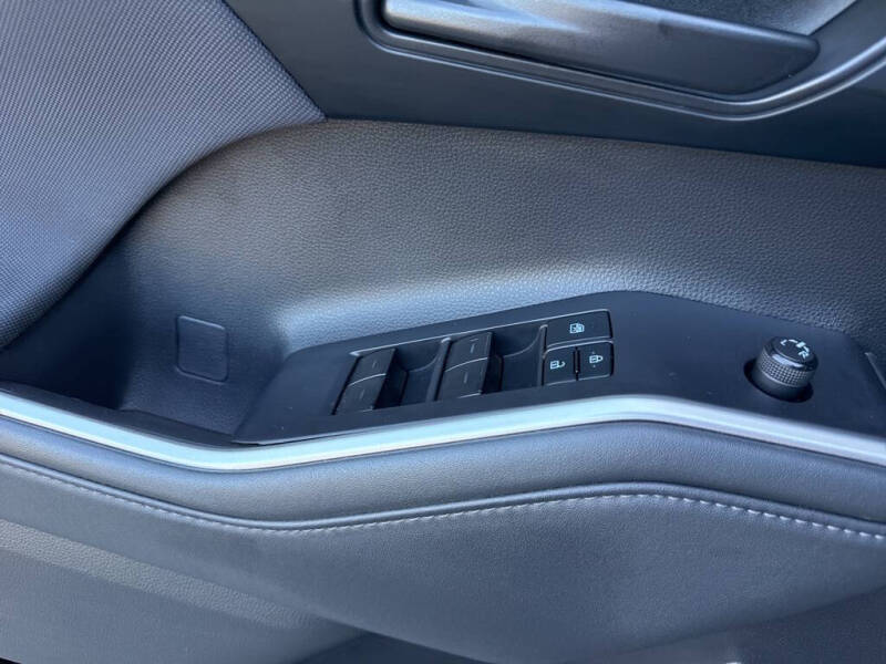 2022 Toyota Highlander L