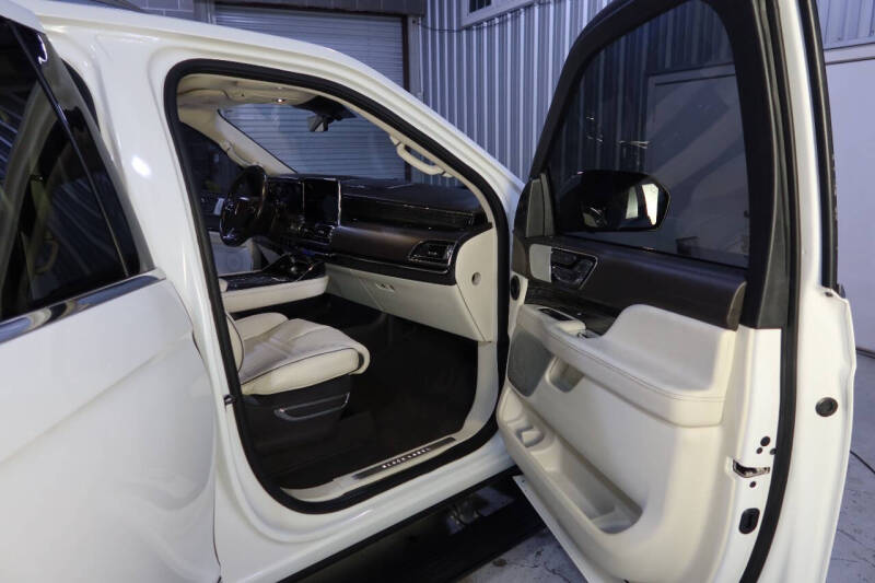 2020 Lincoln Navigator Black Label