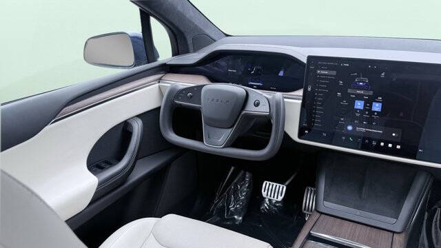 2023 Tesla Model X Standard Range