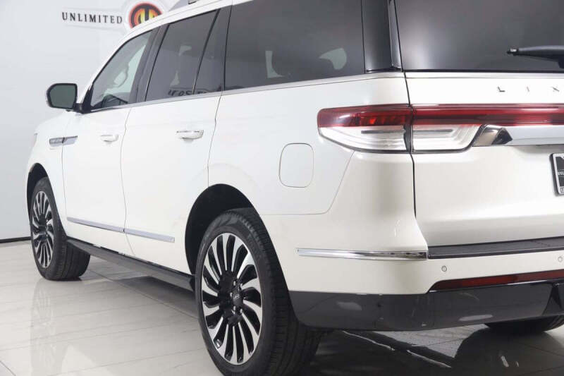 2023 Lincoln Navigator Black Label