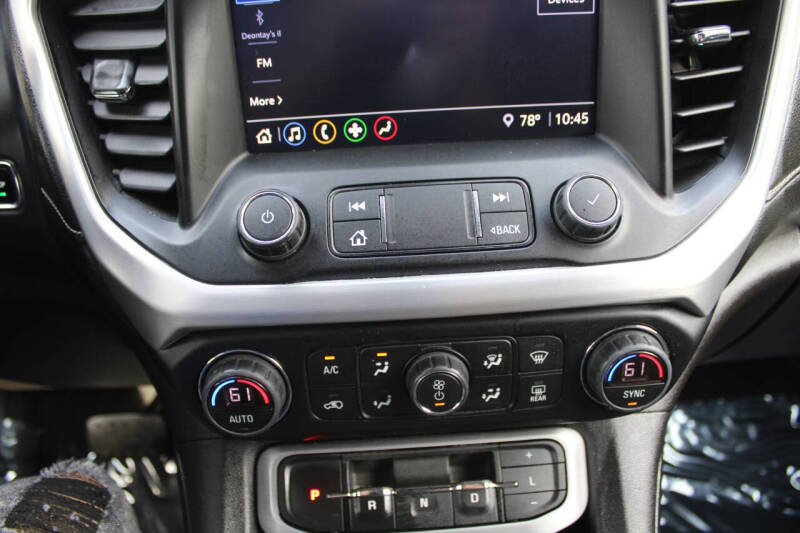 2023 GMC Acadia SLE