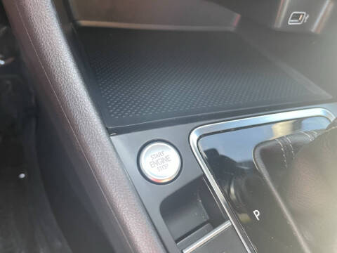 2019 Volkswagen Jetta R-Line