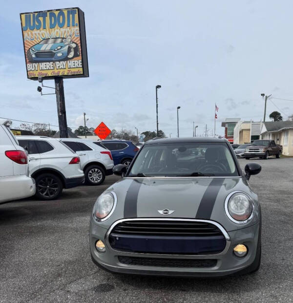 2017 MINI Hardtop 4 Door Cooper