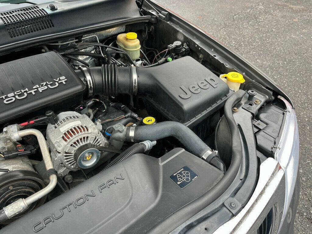 2004 Jeep Grand Cherokee 74