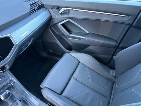 2025 Audi Q3 quattro S line Premium 45 TFSI