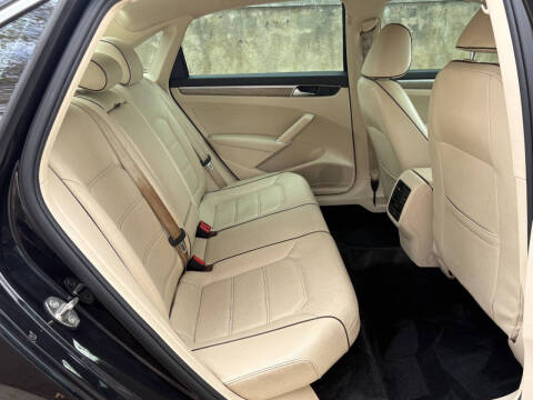 2018 Volkswagen Passat 2.0T SE