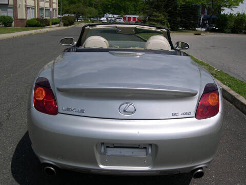 2005 Lexus SC 430