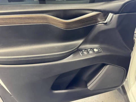 2016 Tesla Model X 90D
