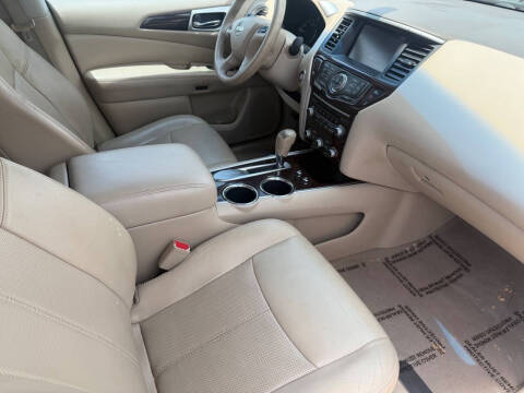 2013 Nissan Pathfinder Platinum